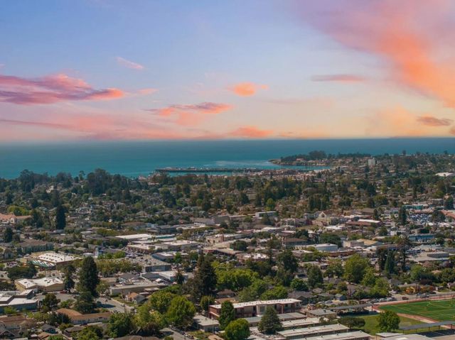 321 Chilverton Street, Santa Cruz, CA 95062