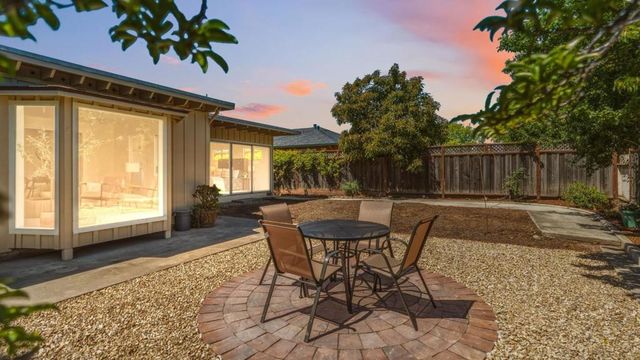 321 Chilverton Street, Santa Cruz, CA 95062