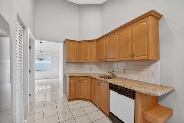 6121 Bay Isles Drive, Boynton Beach, FL 33437