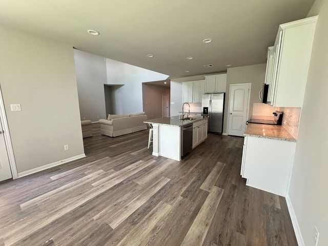 6263 Rolling Hills Road, Conroe, TX 77303