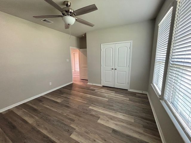 6263 Rolling Hills Road, Conroe, TX 77303