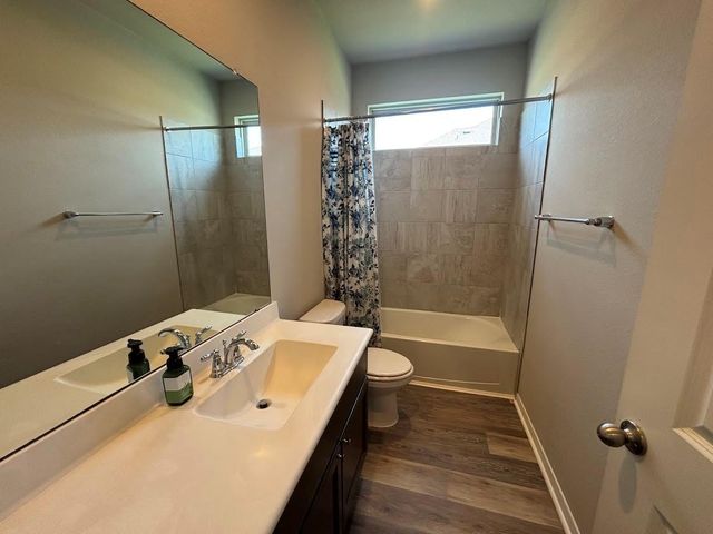 6263 Rolling Hills Road, Conroe, TX 77303