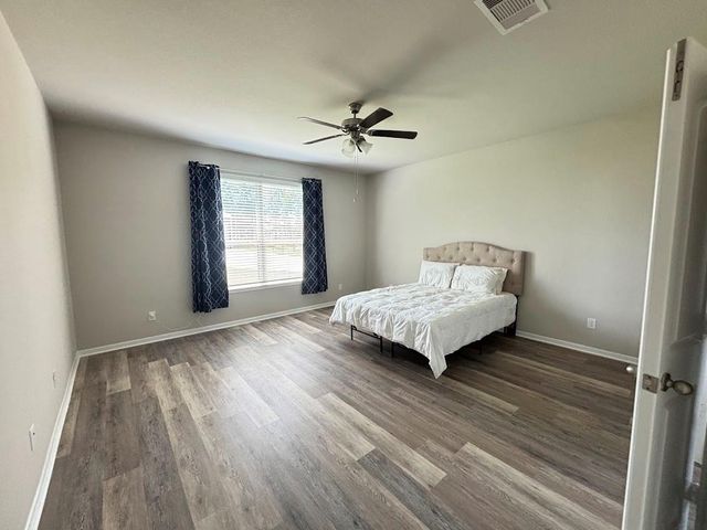 6263 Rolling Hills Road, Conroe, TX 77303