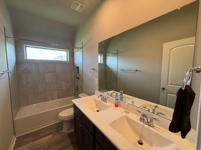 6263 Rolling Hills Road, Conroe, TX 77303