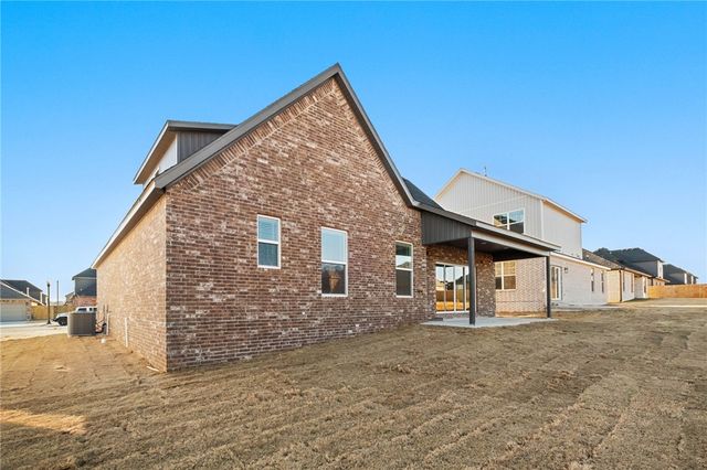 7004 High Meadow Boulevard, Bentonville, AR 72713