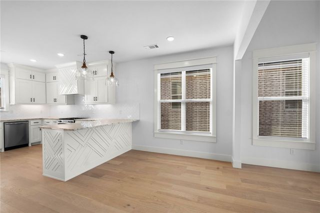 7004 High Meadow Boulevard, Bentonville, AR 72713