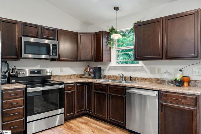 108 Belspring Lane, Anderson, SC 29621