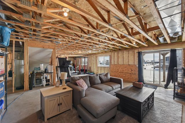 1100 Susan Lane, Roberts, WI 54023