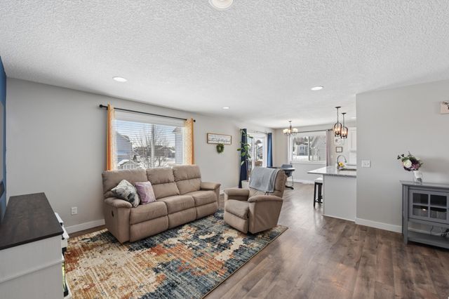 1100 Susan Lane, Roberts, WI 54023