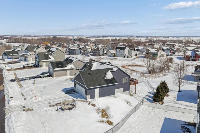 1100 Susan Lane, Roberts, WI 54023