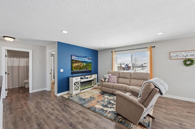 1100 Susan Lane, Roberts, WI 54023