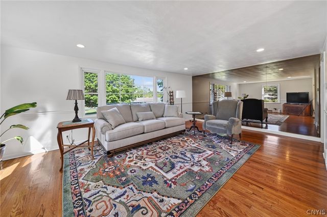 100 Fieldcrest Drive, Camillus, NY 13031