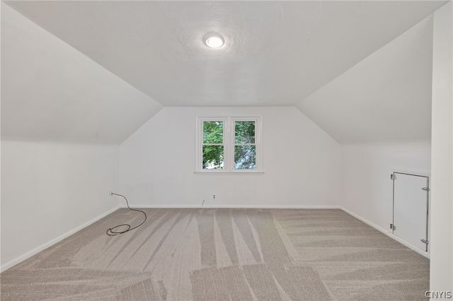 100 Fieldcrest Drive, Camillus, NY 13031