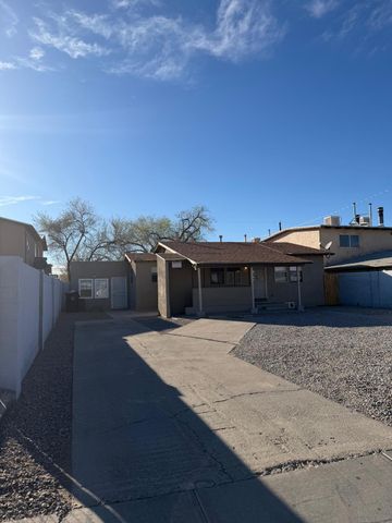 509 Vermont Street NE, Albuquerque, NM 87108