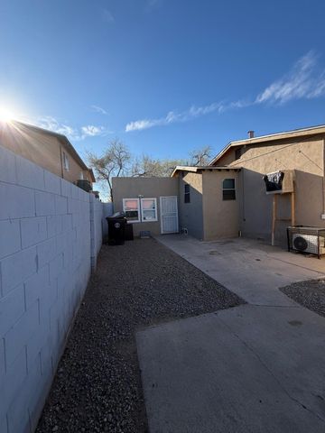 509 Vermont Street NE, Albuquerque, NM 87108