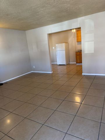 509 Vermont Street NE, Albuquerque, NM 87108