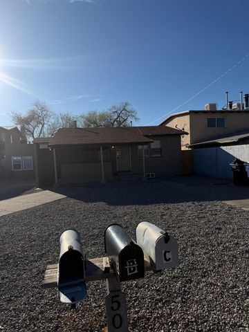 509 Vermont Street NE, Albuquerque, NM 87108