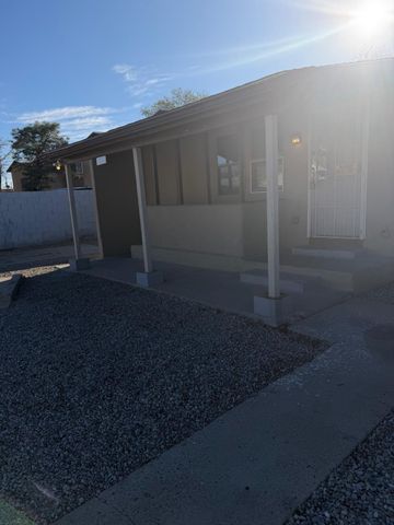 509 Vermont Street NE, Albuquerque, NM 87108