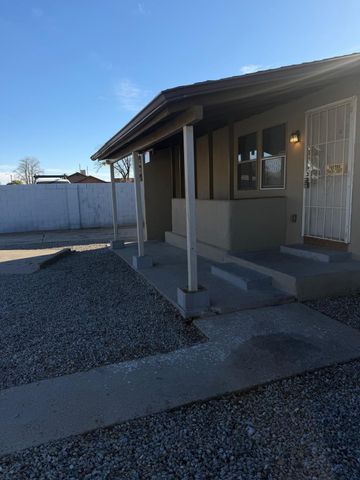 509 Vermont Street NE, Albuquerque, NM 87108