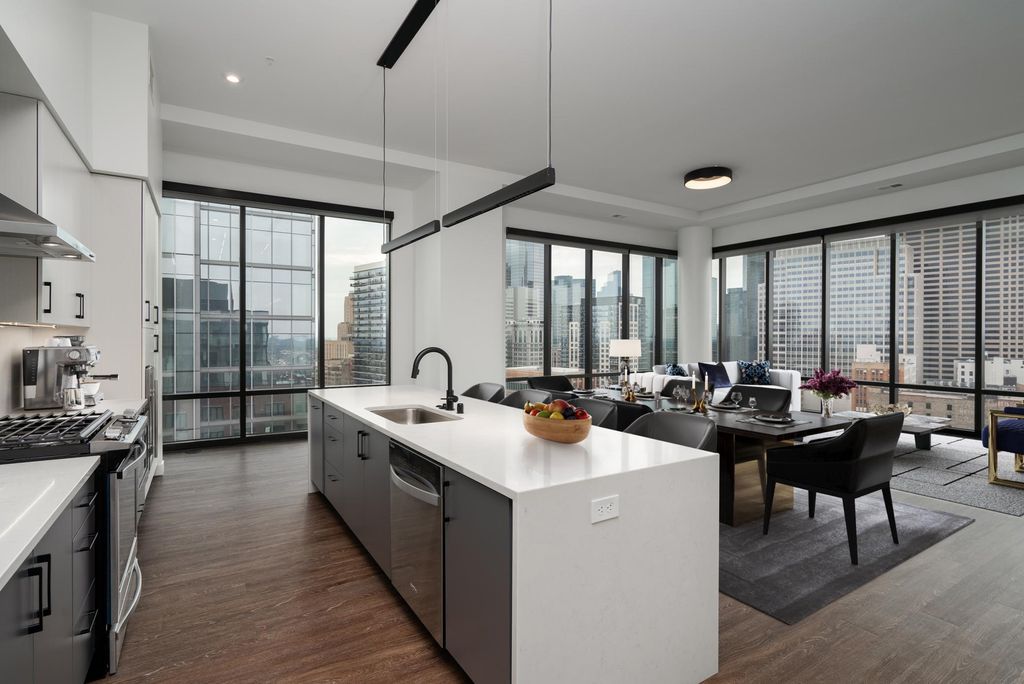 270 Hennepin Avenue 2106, Minneapolis, MN 55401