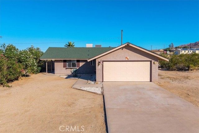 7429 Maude Adams, Twentynine Palms, CA 92277
