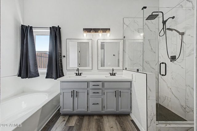 6044 E GLENCOVE Street, Mesa, AZ 85205