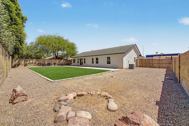 6044 E GLENCOVE Street, Mesa, AZ 85205