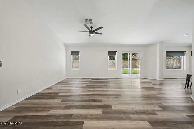 6044 E GLENCOVE Street, Mesa, AZ 85205