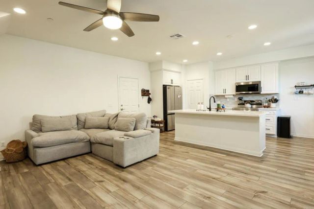 10443 Graphite St, Spring Valley, CA 91977