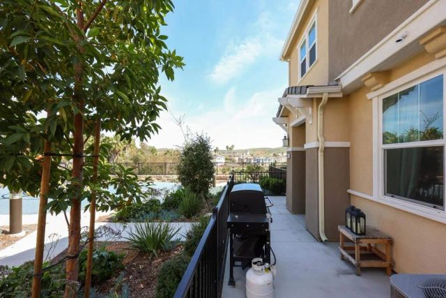 10443 Graphite St, Spring Valley, CA 91977