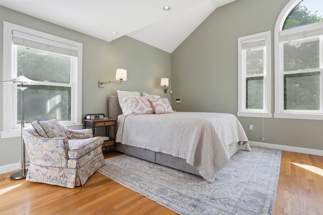 88 Esterbrook Rd, Acton, MA 01720