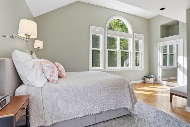 88 Esterbrook Rd, Acton, MA 01720