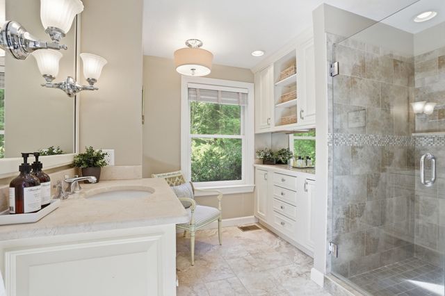 88 Esterbrook Rd, Acton, MA 01720