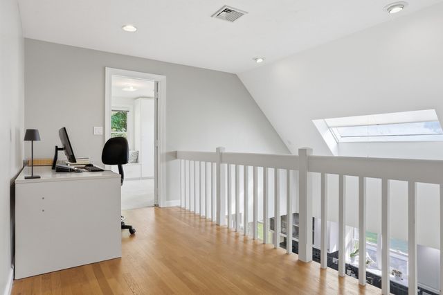 88 Esterbrook Rd, Acton, MA 01720