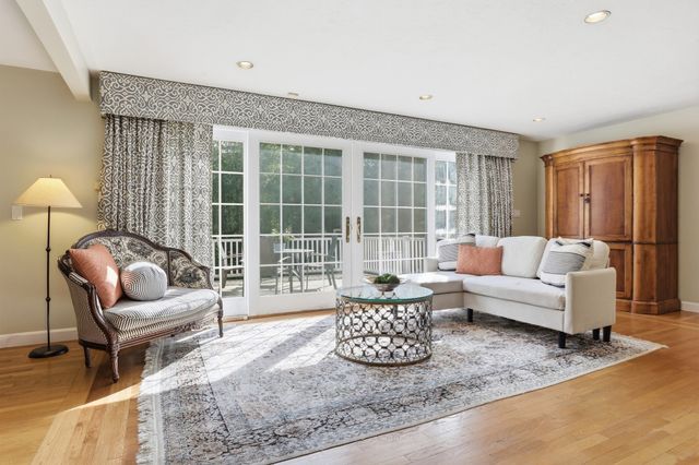 88 Esterbrook Rd, Acton, MA 01720