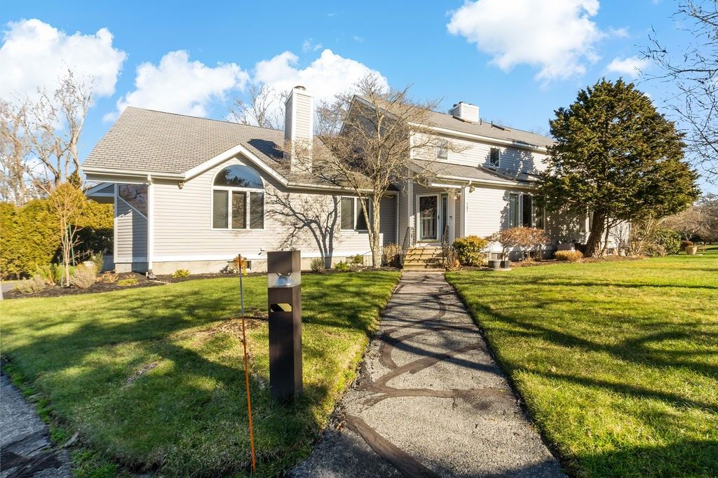 127 Oceanwoods Drive, North Kingstown, RI 02852