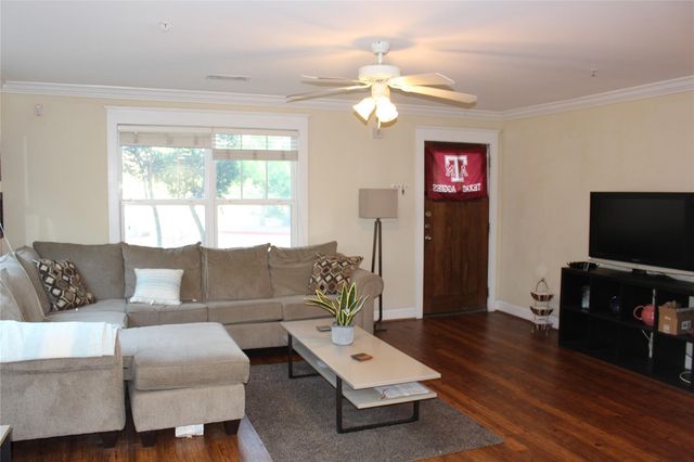 1725 Harvey Mitchell Parkway S 1517, College Station, TX 77840