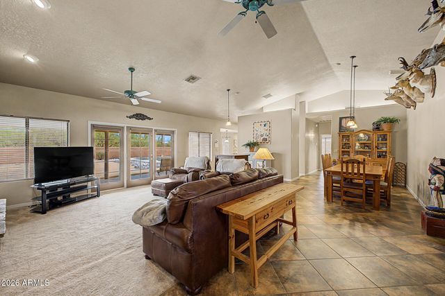 39949 N CENTRAL Avenue, Phoenix, AZ 85086