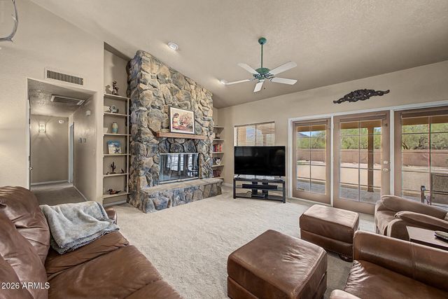 39949 N CENTRAL Avenue, Phoenix, AZ 85086