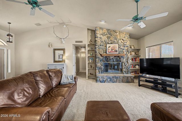 39949 N CENTRAL Avenue, Phoenix, AZ 85086