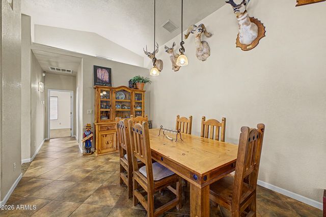 39949 N CENTRAL Avenue, Phoenix, AZ 85086