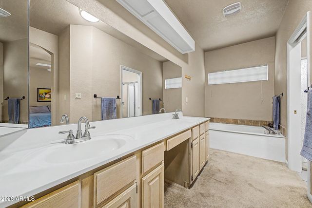 39949 N CENTRAL Avenue, Phoenix, AZ 85086