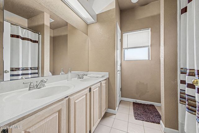 39949 N CENTRAL Avenue, Phoenix, AZ 85086