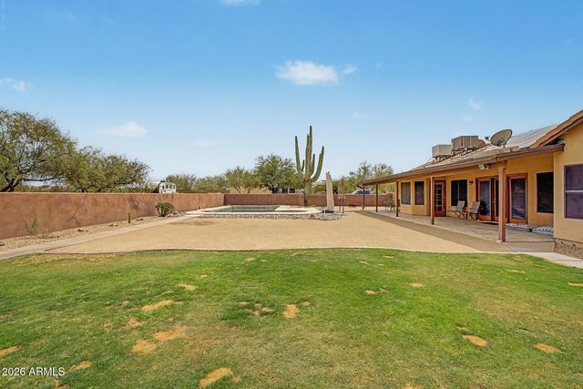 39949 N CENTRAL Avenue, Phoenix, AZ 85086