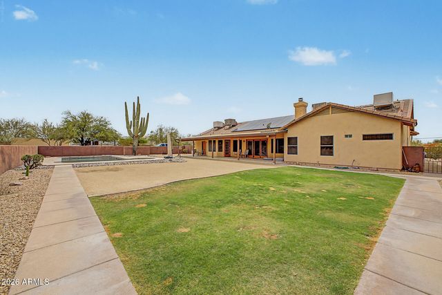 39949 N CENTRAL Avenue, Phoenix, AZ 85086