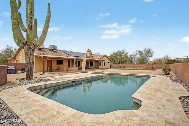 39949 N CENTRAL Avenue, Phoenix, AZ 85086