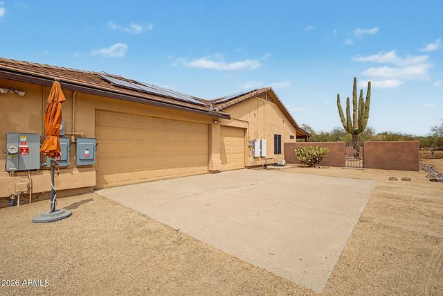 39949 N CENTRAL Avenue, Phoenix, AZ 85086