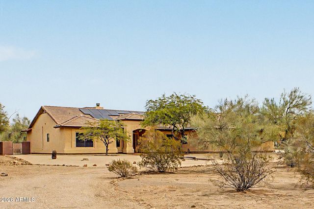 39949 N CENTRAL Avenue, Phoenix, AZ 85086