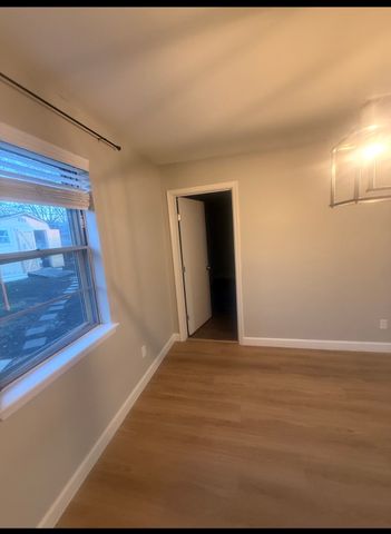 3736 Earle Drive, Haltom City, TX 76117