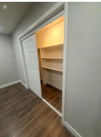 3736 Earle Drive, Haltom City, TX 76117